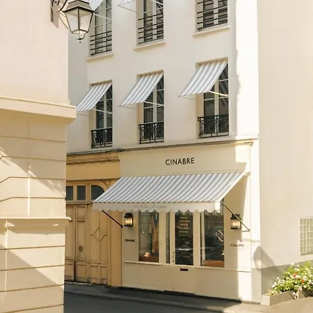 ホテル Les Cinabre