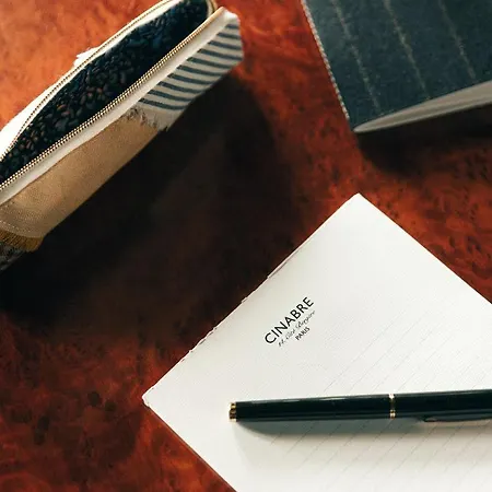 Les Cinabre * パリ