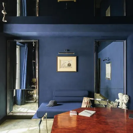 ホテル Les Cinabre *