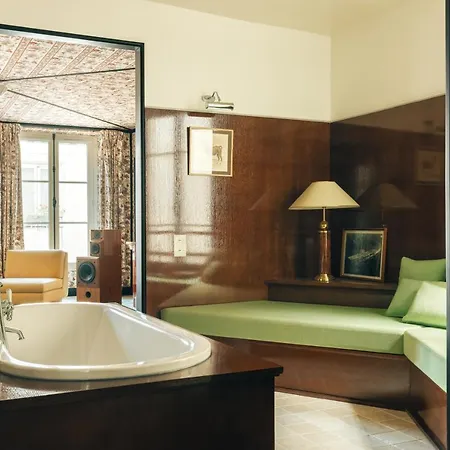 Hotel Les Cinabre Parijs