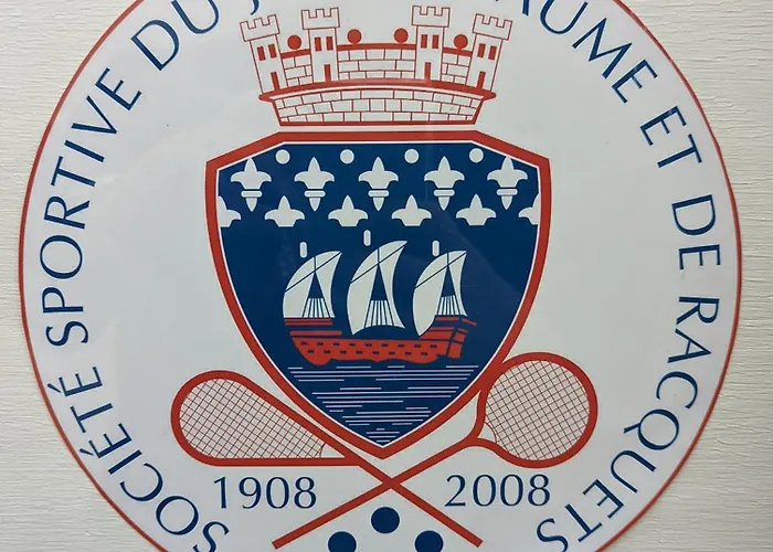 Hotel Les Cinabre Parijs