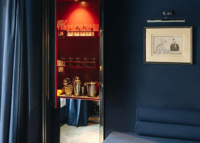 Hotell Les Cinabre Paris