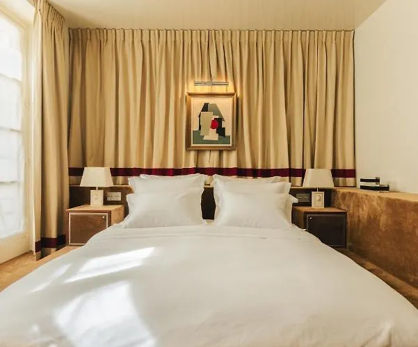 Les Cinabre Hotell